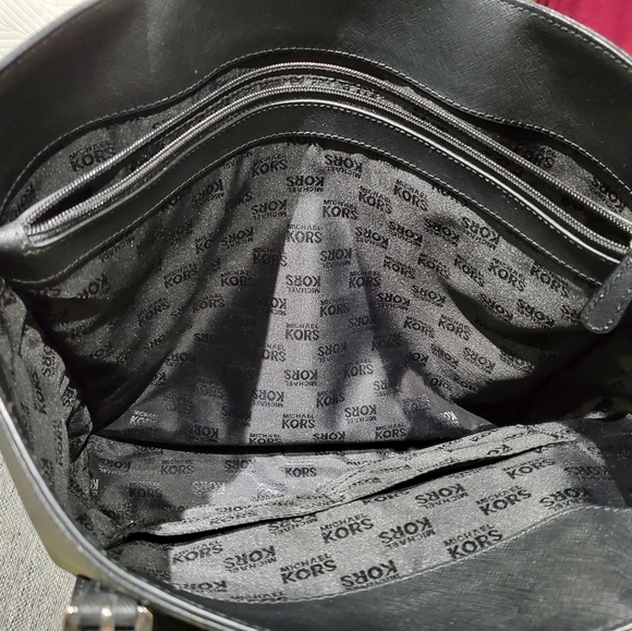 Purse - Picture 6 of 7